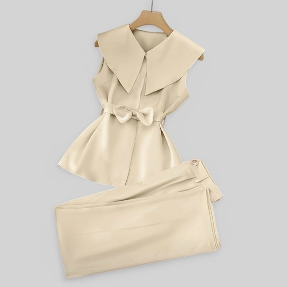 Elegant Champagne Two Piece Sleeveless Top With Bow Detail And Straight Leg - Picture 3 of 5